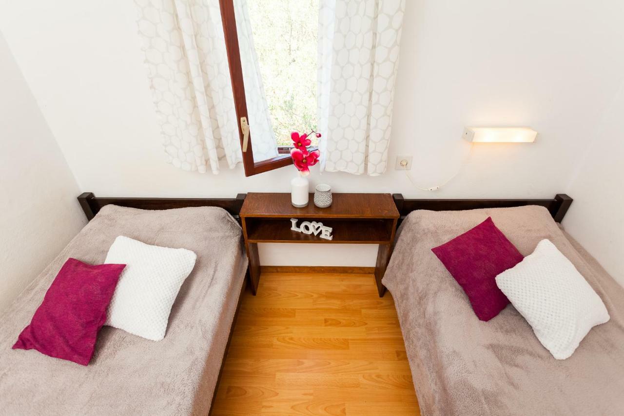 Apartments Dajna Vela Luka Eksteriør billede